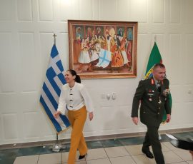 Παπουτσάκης Ιωάννης μετά συζύγου